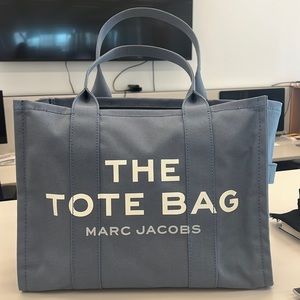 Marc Jacobs The Tote Bag